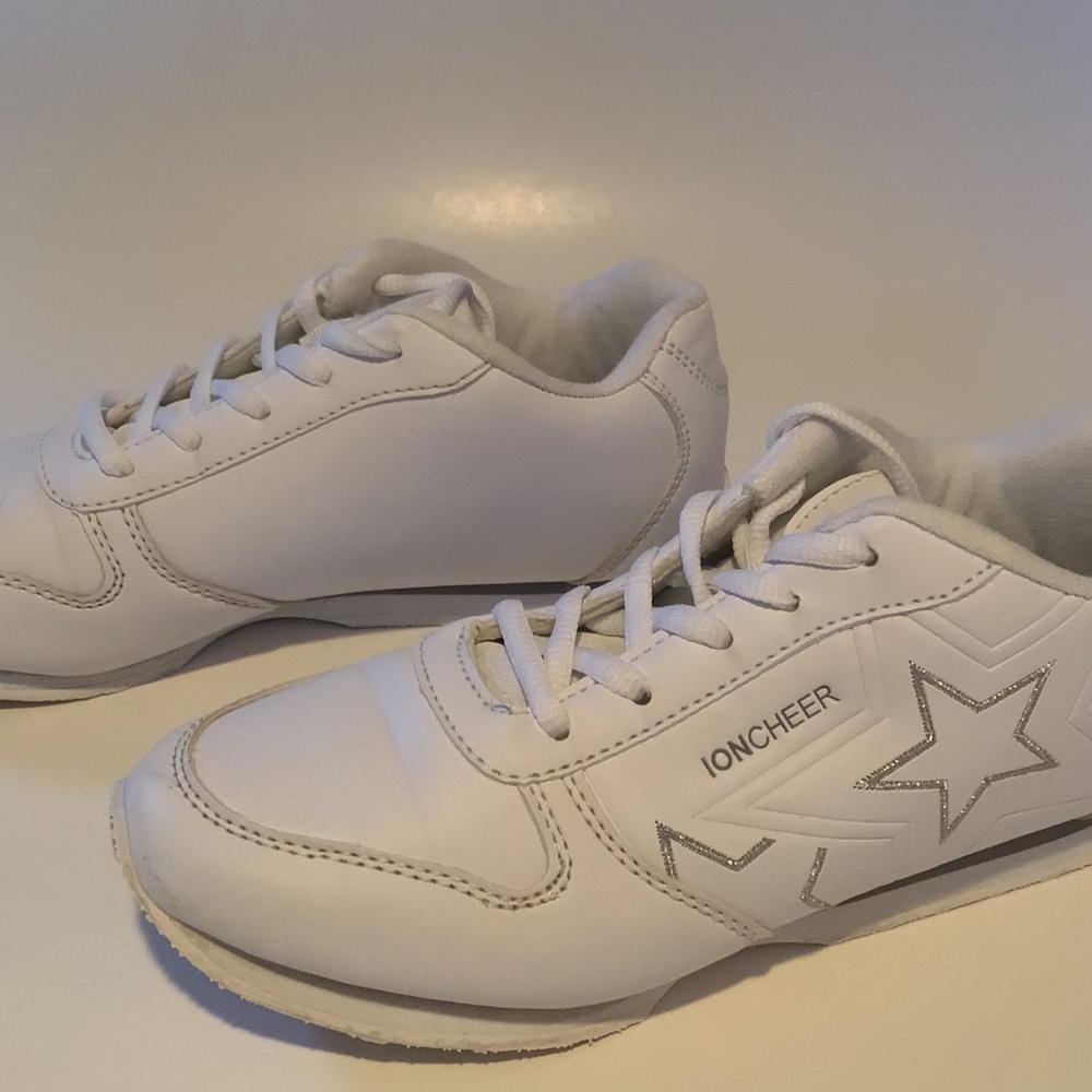 Shoes youth size 3.